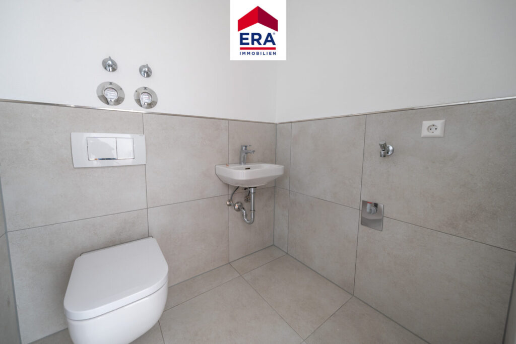 separates WC mit Lüftung