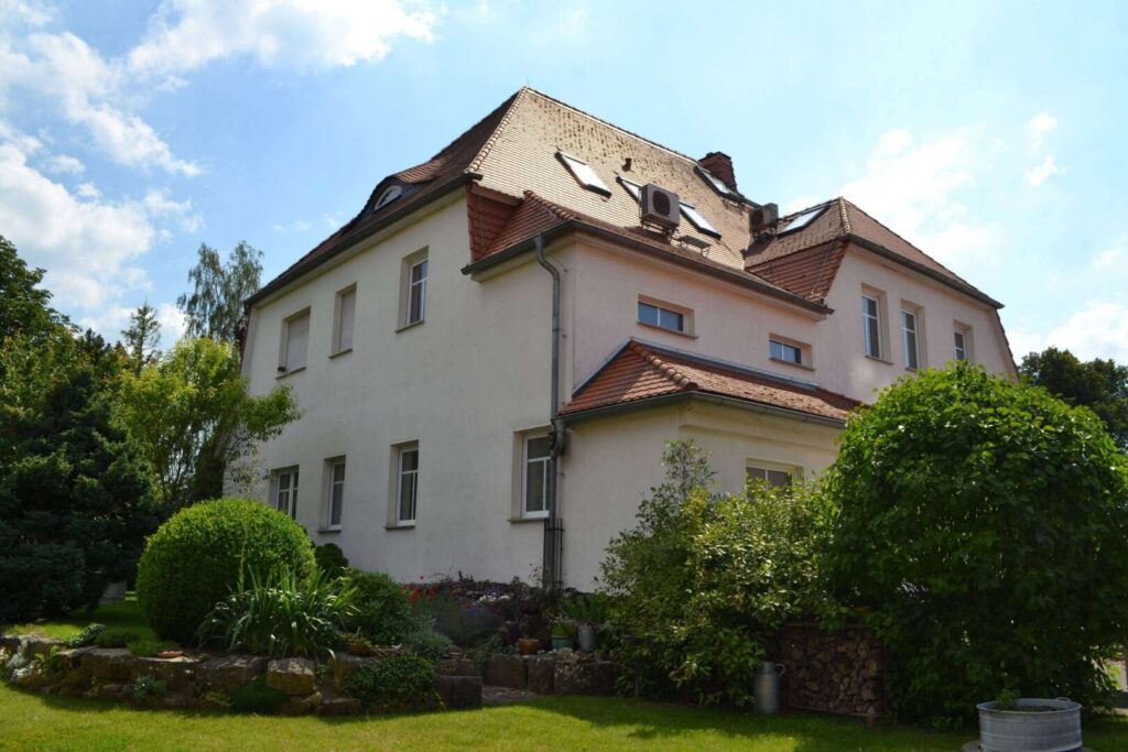 Das Haus (2)