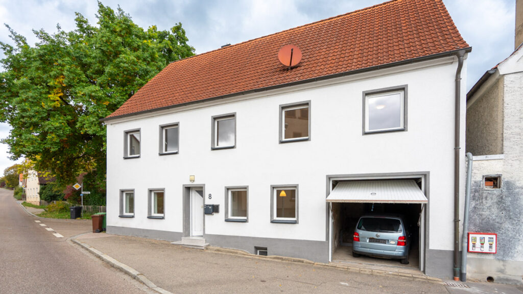 Haus Front
